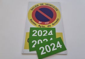 Ampliar información de Ya están disponibles las placas de vado de 2024