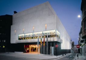 Ampliar información de Devolución importe entradas del cine y teatro suspendidos en el Teatro Cervantes