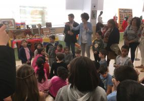 Ampliar información de El Alcalde participa en la inaugración de la exposición multicultural del CEIP La Estación