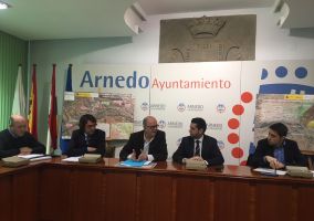 Ampliar información de El Presidente de SEIASA reúne en Arnedo a la Comisión de Seguimiento del proyecto de reforma de la acequia MABAD