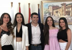 Ampliar información de Presentadas las candidatas a Reina de las Fiestas 2018