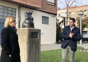 Ampliar información de Arnedo cuenta con una nueva escultura contra la violencia de género.